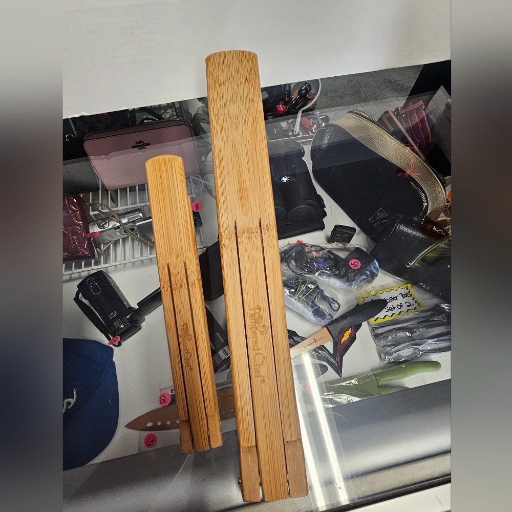 PAMPERED CHEF  Large And Small Bamboo Tongs Wooden